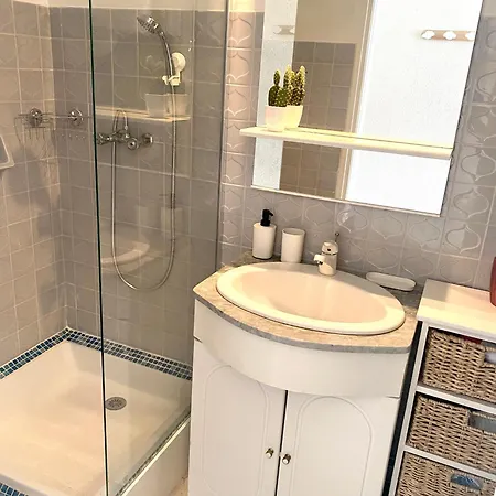 Centre, 2ème Ligne Petite Vue Mer- Self Check In La Grande Motte